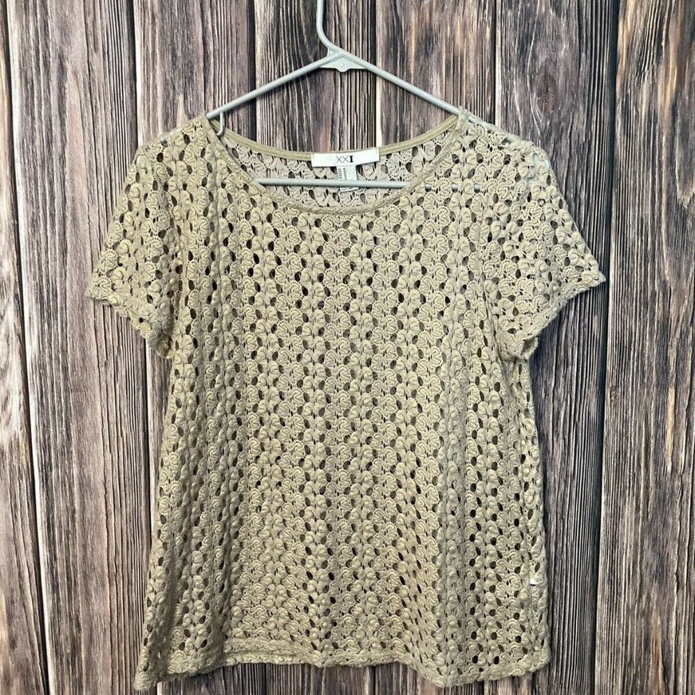 𝅺xxi Women’s Gold Top Size Medium M